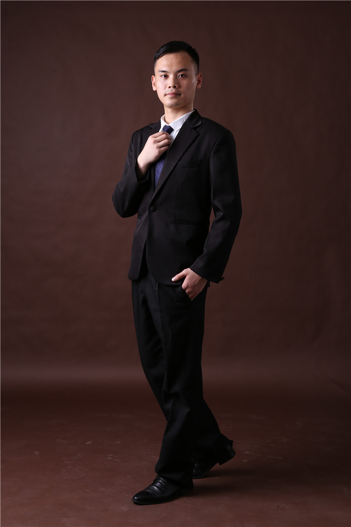 李宇俊     受人之托，忠人之事.jpg