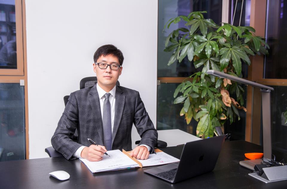 马飞    经世济民，孜孜以求.jpg